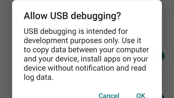 Ảnh chụp thực tế màn hình máy tính gõ lệnh ADB shell khởi chạy thành công Shizuku trên điện thoại Android nối cáp USB