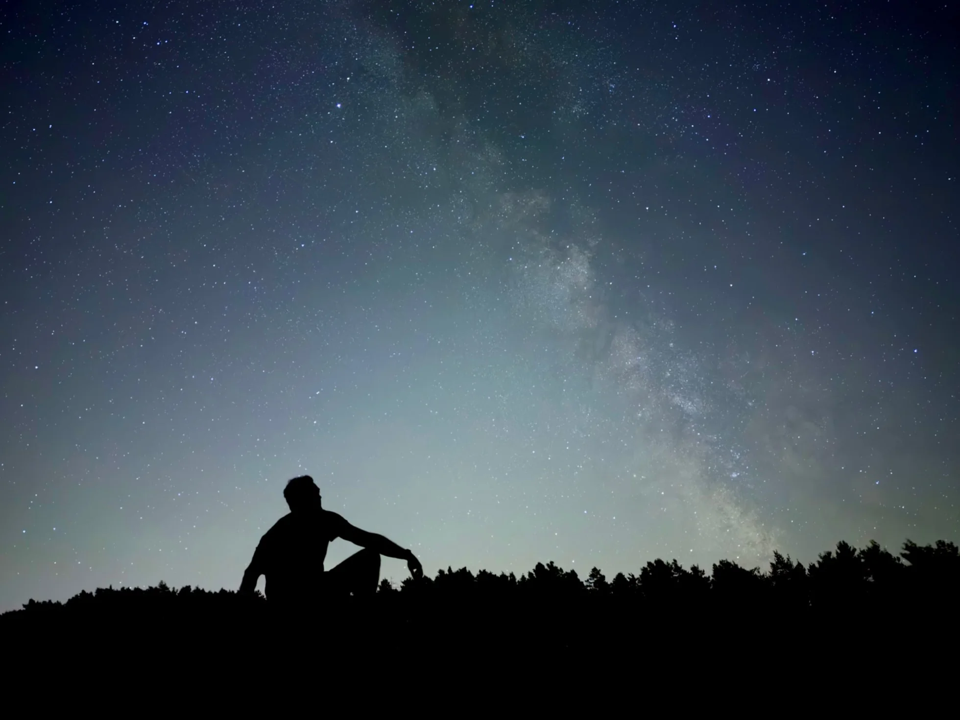 Chế độ chụp đêm Night Mode phối hợp cùng khẩu độ cơ học mang lại độ trong trẻo không nhiễu hạt